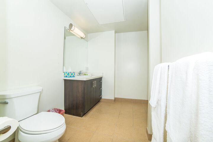 Room 28 of 40