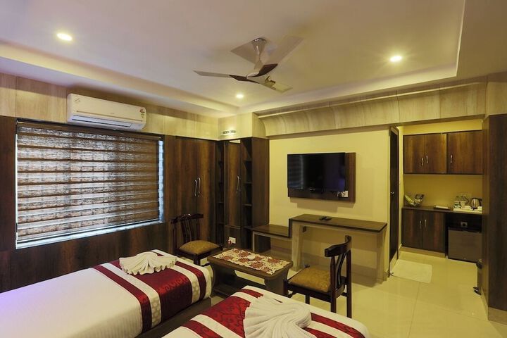 Room 9 of 26