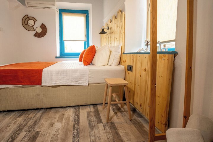 Room 30 of 47