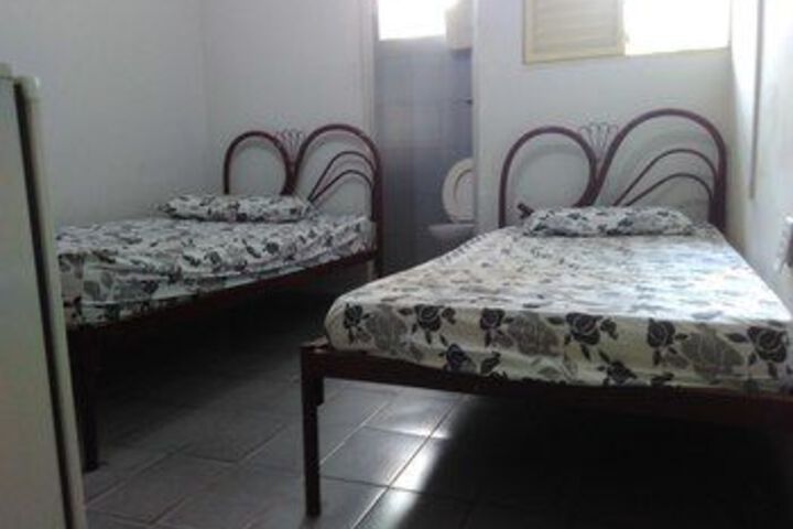 Room 53 of 189