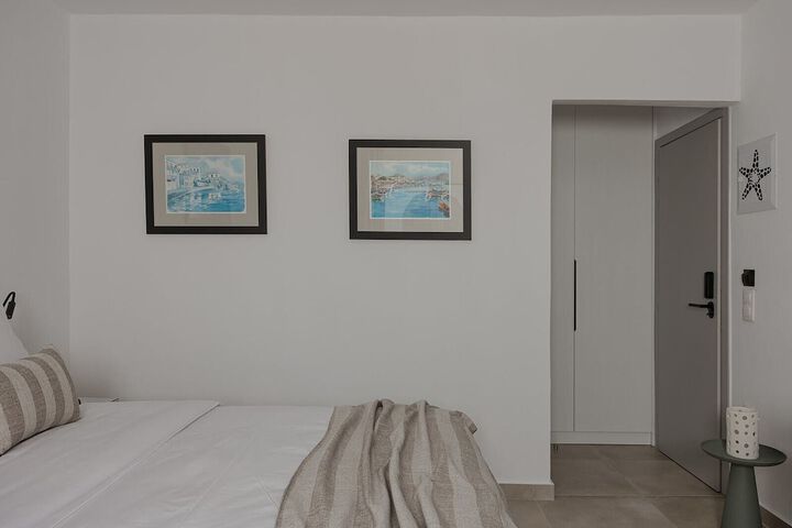Room 30 of 92