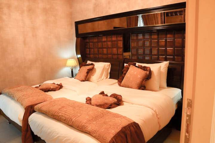 Room 9 of 21