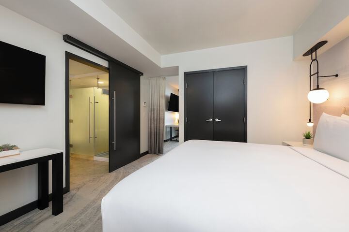 Room 39 of 170