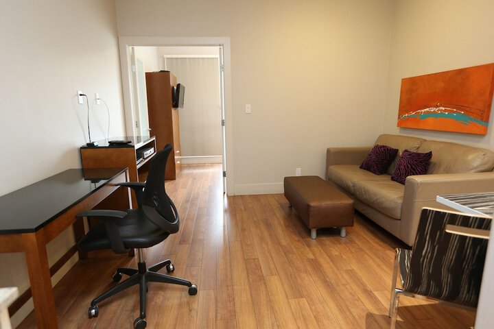 Room 20 of 28