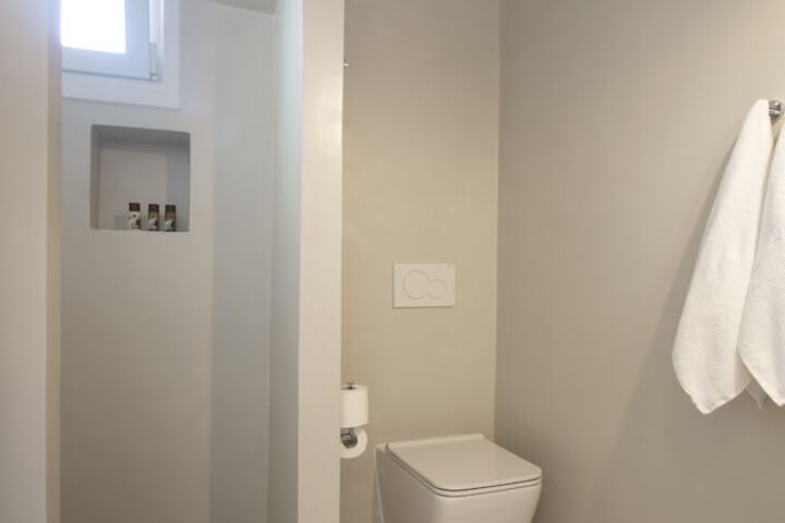 Room 81 of 101