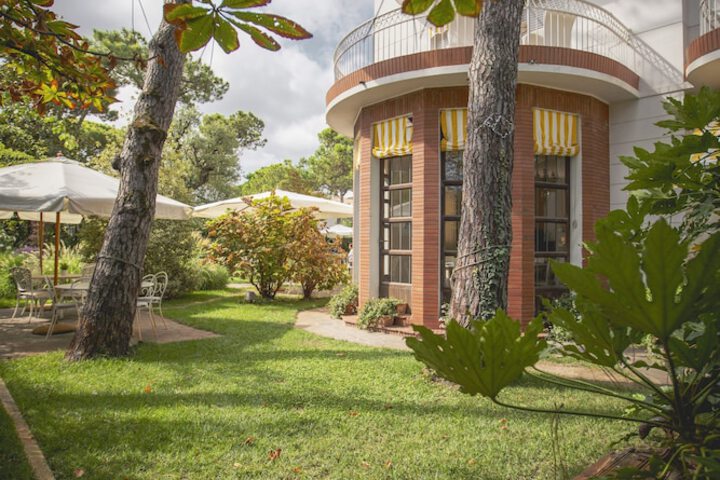 Villa Arizona B & B in Cervia