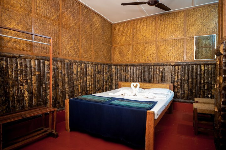Room 10 of 29