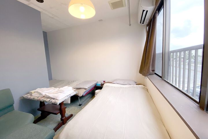 Room 25 of 58