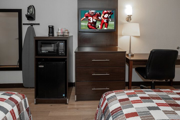 2 Double Beds (2 of 7)