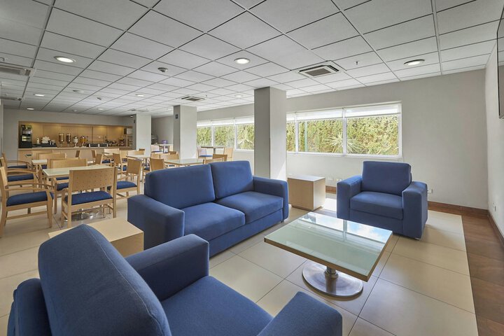 Guest Lobby