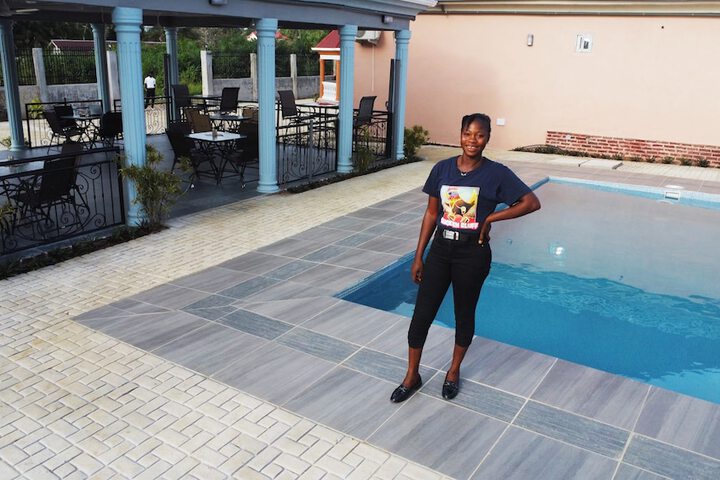 Pool 8 of 10