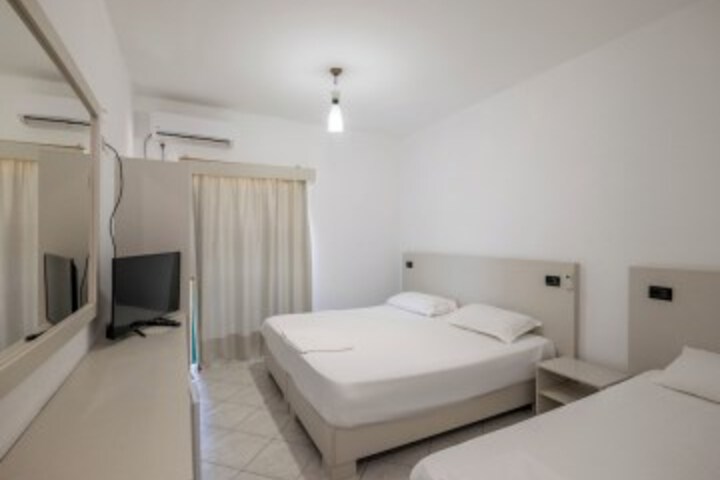 Room 18 of 88