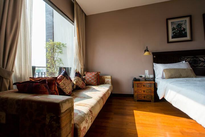 Room 18 of 49
