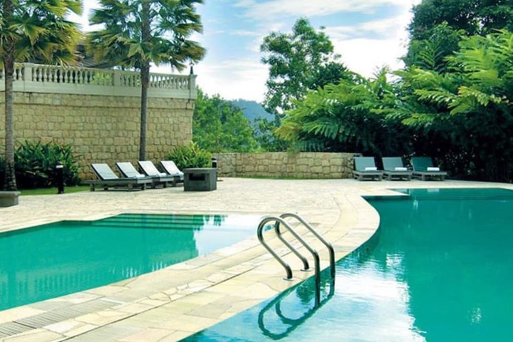 Pool 53 of 96