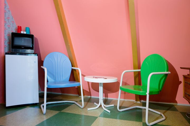 Room 16 of 77