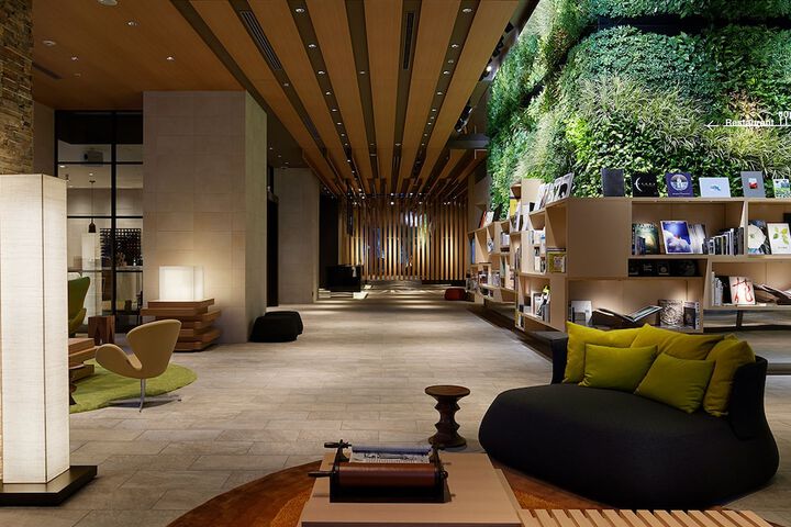 Guest Lobby