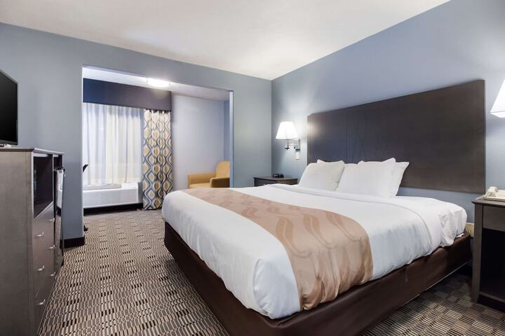 Room 20 of 38