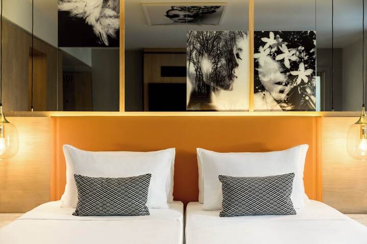 Room 11 of 55