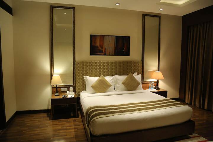 Room 15 of 53