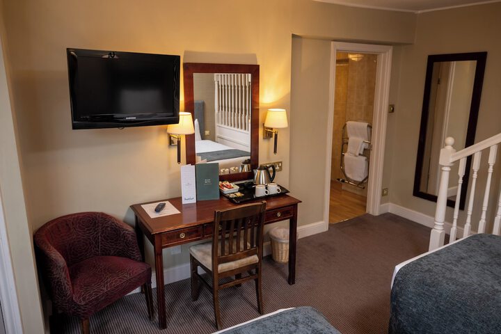 Room 10 of 48
