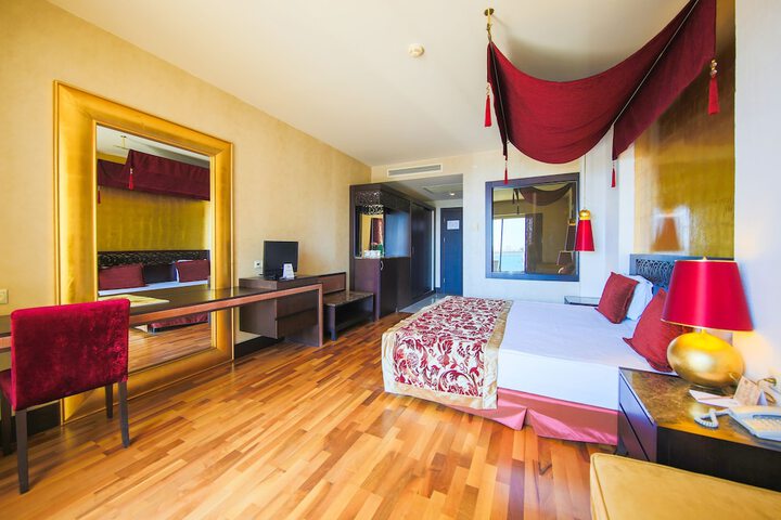 Room 46 of 201