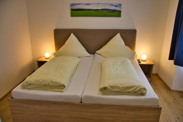 Room 10 of 45