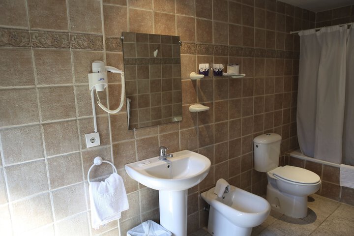 Room 15 of 42