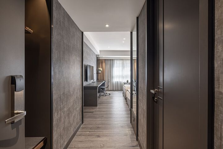 Room 20 of 35