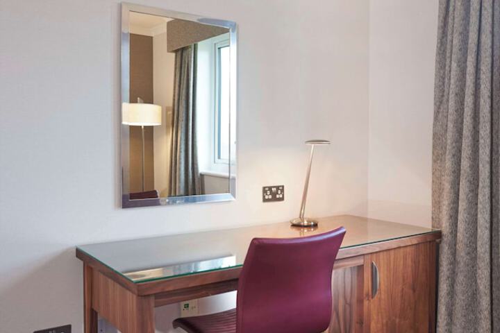 Room 14 of 75