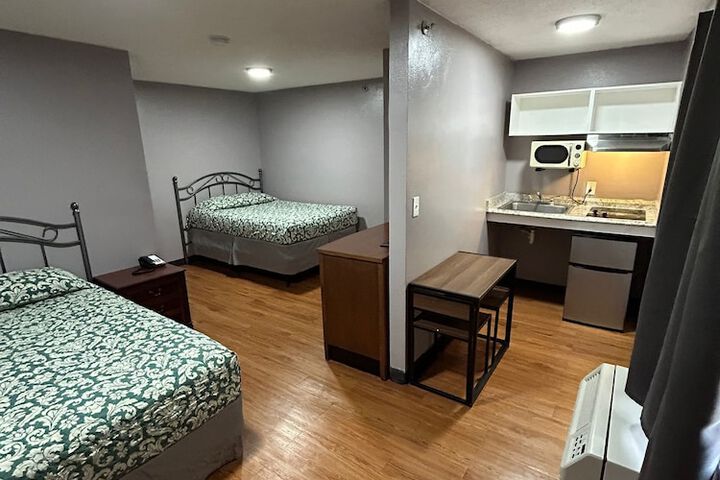 Room 5 of 14