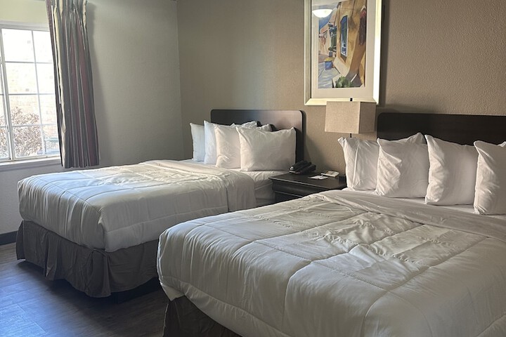 Room 7 of 38