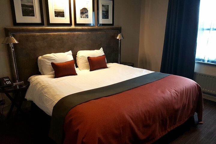 Room 4 of 44