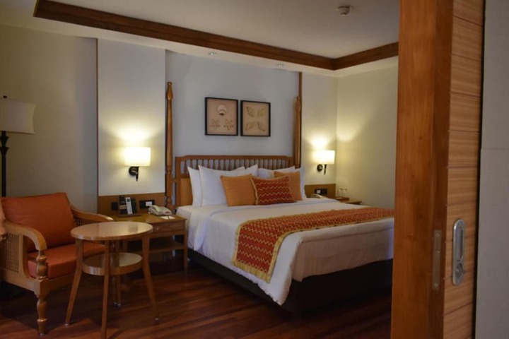 Room 3 of 31