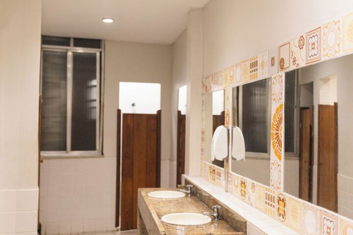 Clean Restrooms