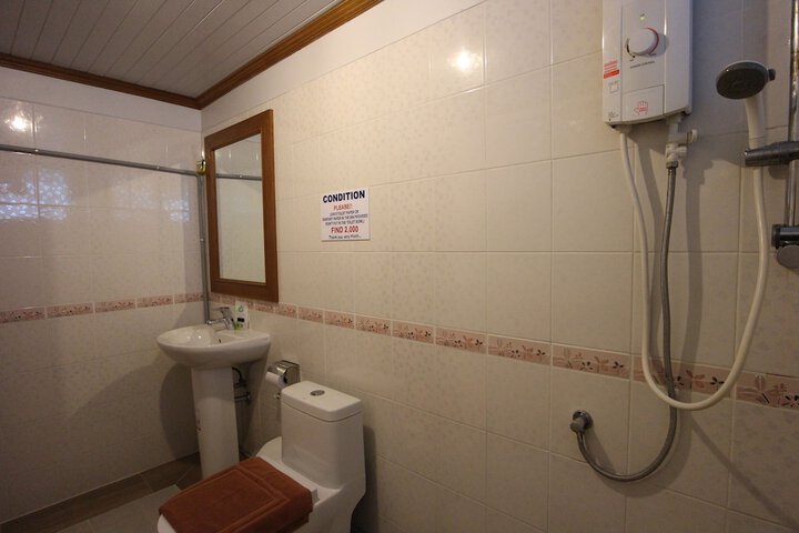 Room 33 of 45
