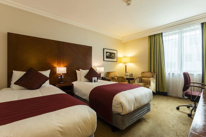 Room 30 of 130
