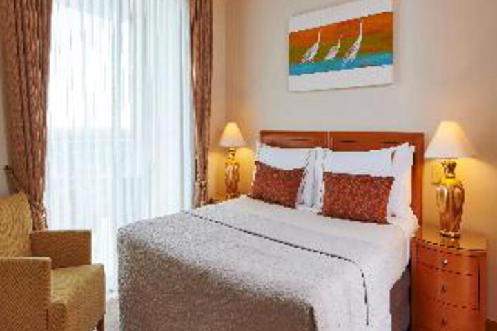 Room 2 of 2