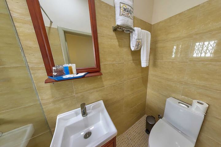 Room 34 of 111