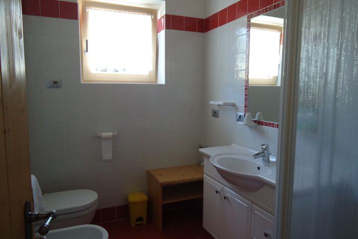 Room 21 of 29