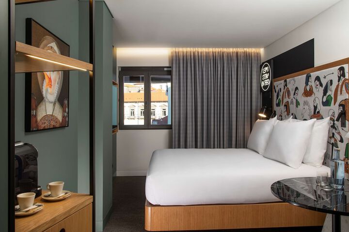 Room 47 of 89