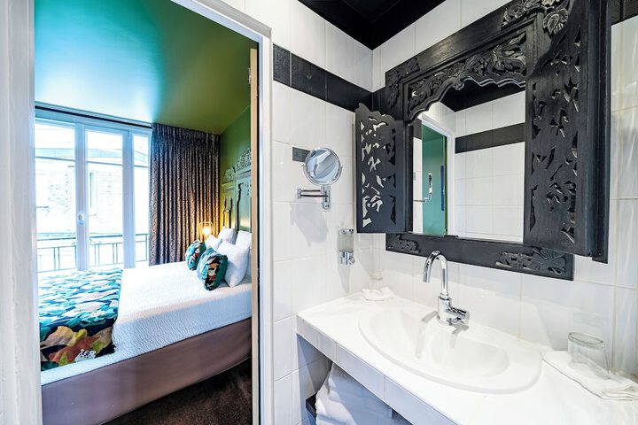 Room 42 of 56