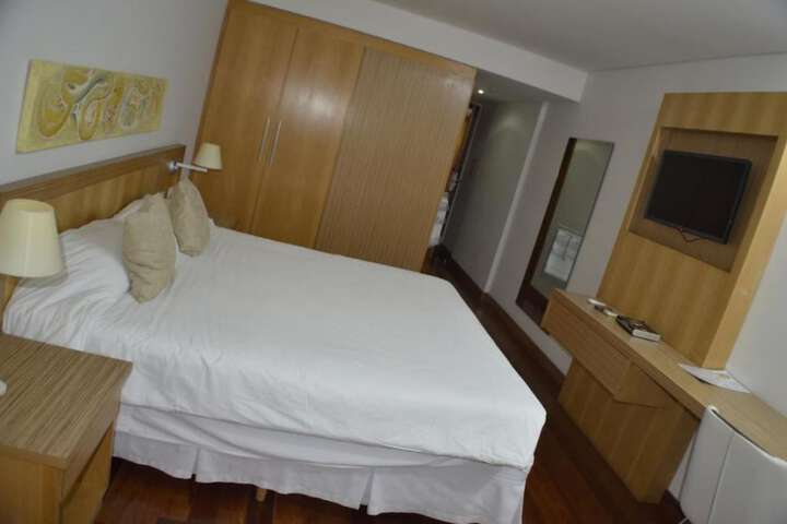 Room 10 of 70