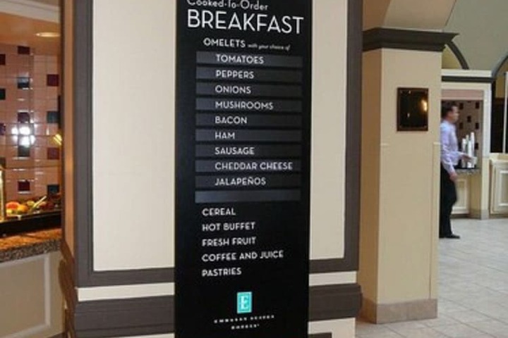 Breakfast area