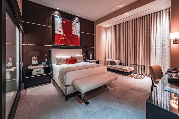 Room 60 of 211