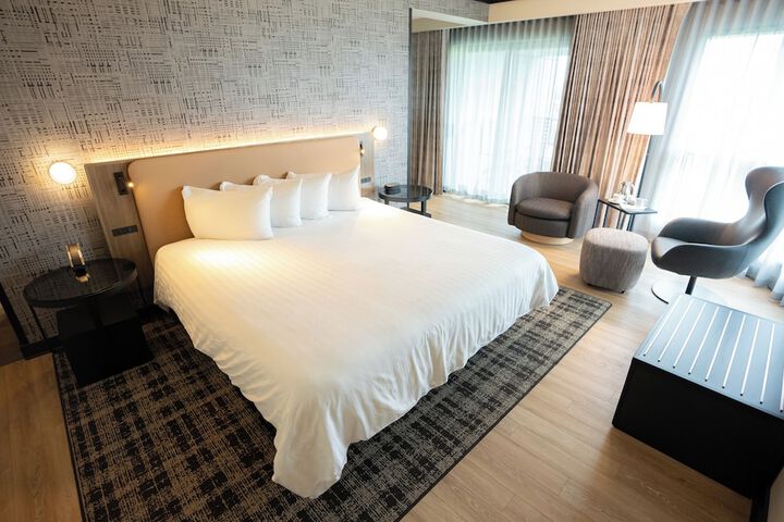 Room 5 of 46
