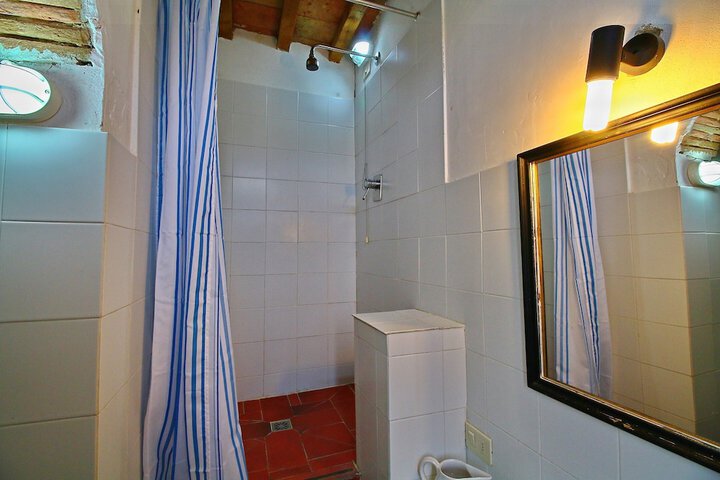 Room 52 of 131