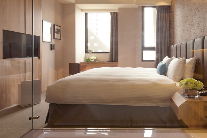 Room 18 of 35