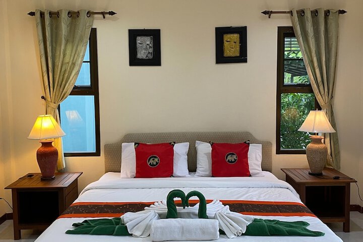 Room 4 of 17