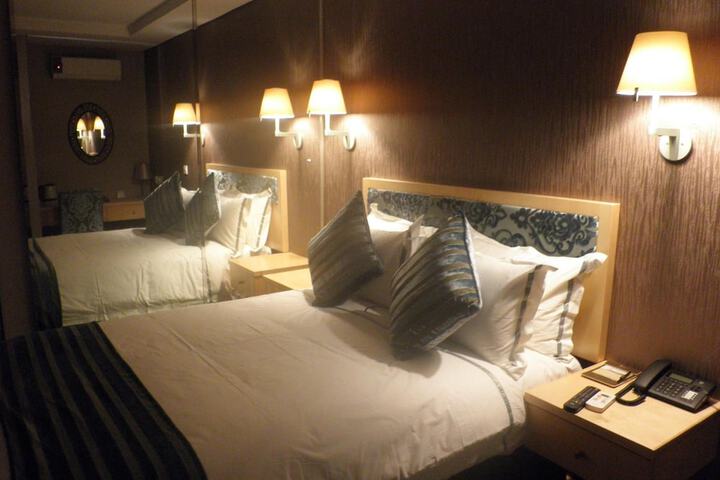 Room 15 of 50