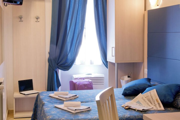 Room 43 of 65